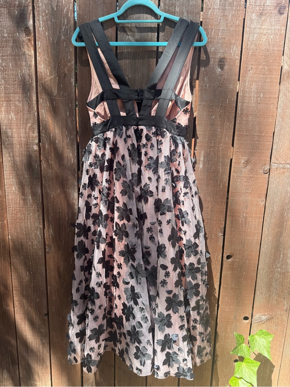 Anthropologie 3D Floral Midi Dress – NWOT – Size 4 - Picture 3 of 7